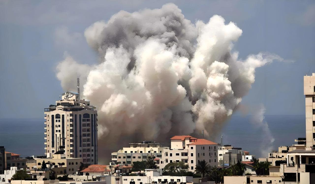 为什么美国敢打伊朗，却不敢打朝鲜？有人说，朝鲜没能源，美国不想打。答案很直接，美