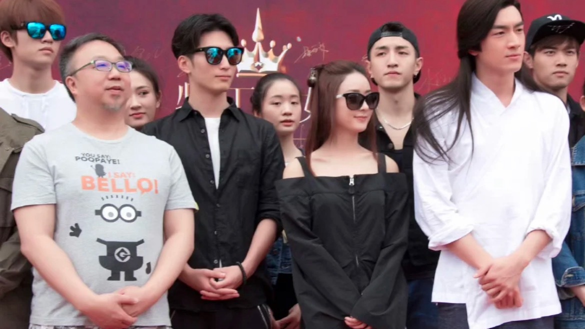 考古楚乔传的开机仪式照萌萌的boss，潮男烟熏柿子和搞笑版宇文玥哈哈哈哈哈哈哈哈