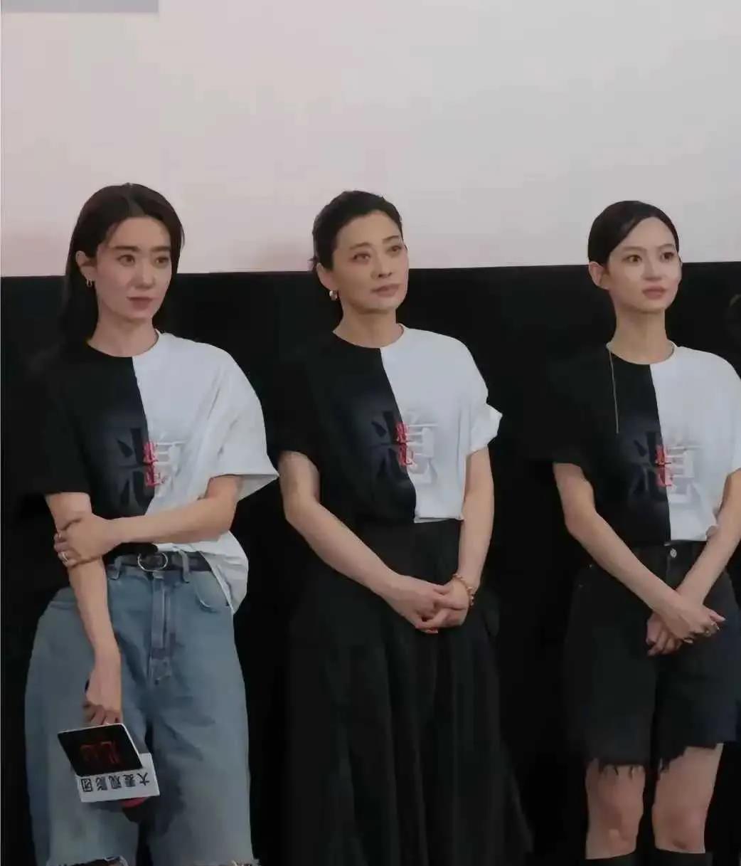 这一个个的表情比要公布一等奖获得者还严肃