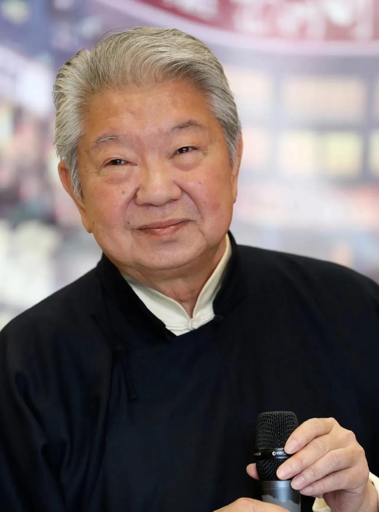 83岁的蔡澜走了，他的一生做过三件不平凡的事，第一，在影视方面，制作了很多经