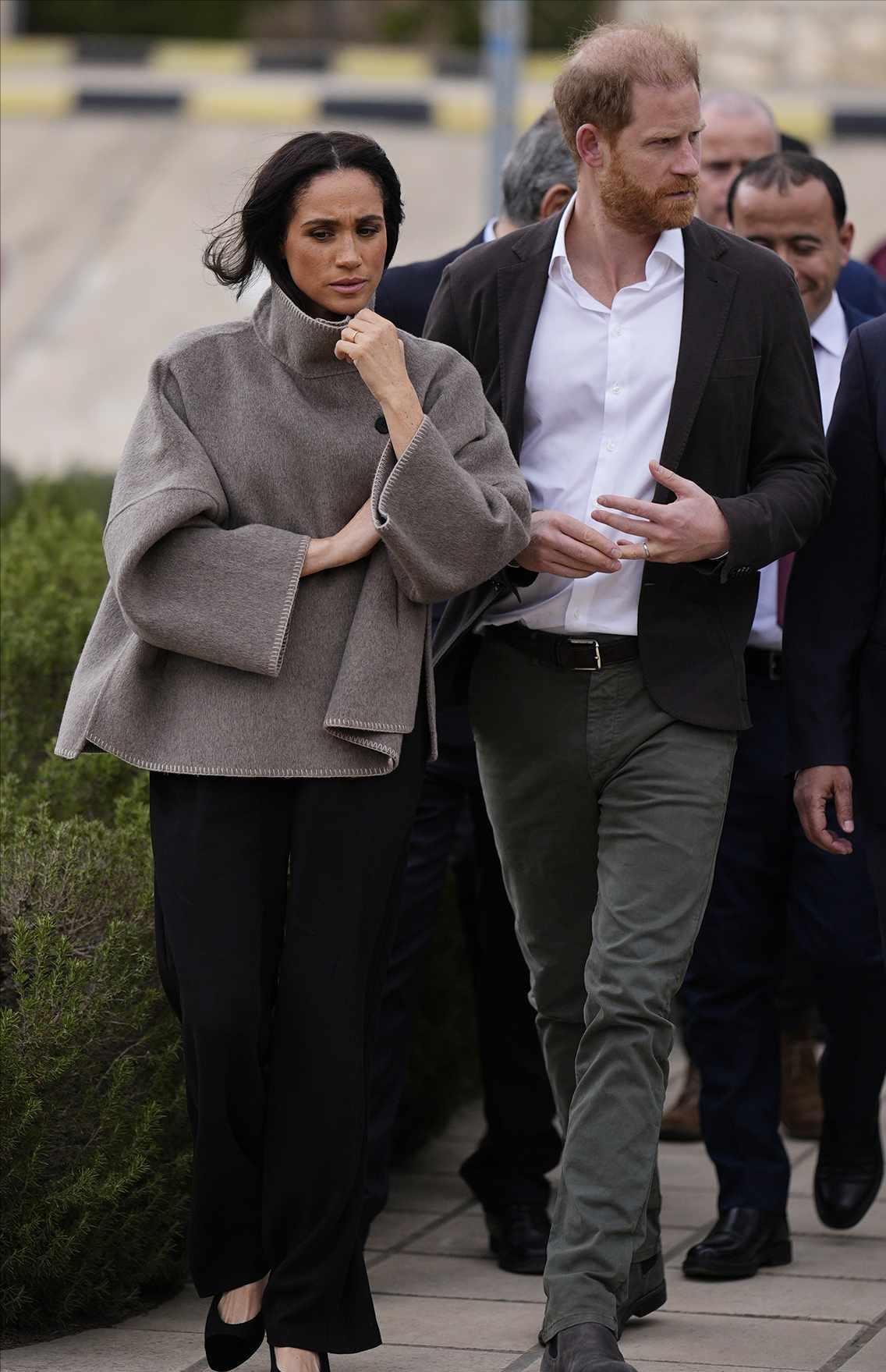 哈里梅根@约旦Day2[汗]伪王室此行号称聚焦难民需求问题，请问他们能为难