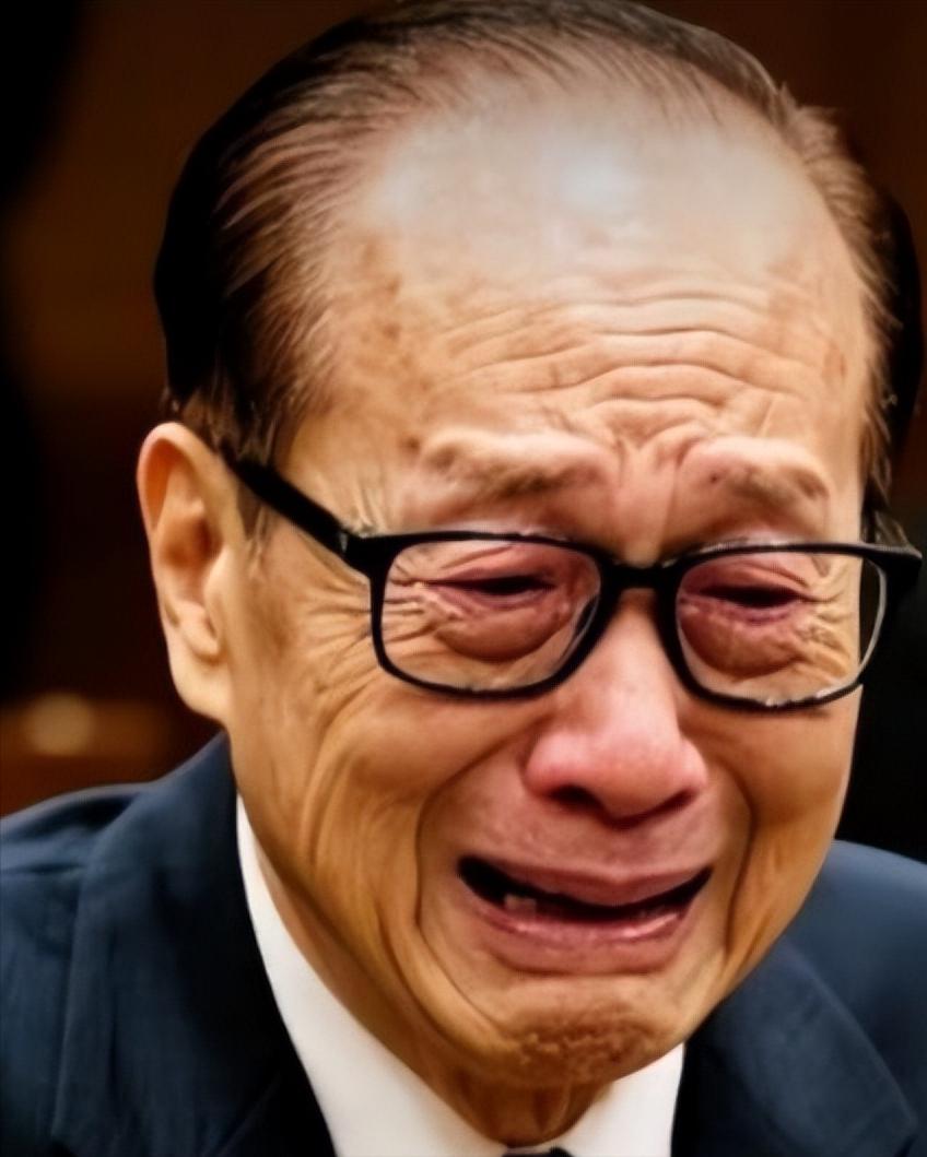 中国不松口，美国晾一边！被夹在中间的李嘉诚，终于玩不转了！大公报四次三番喊话，被