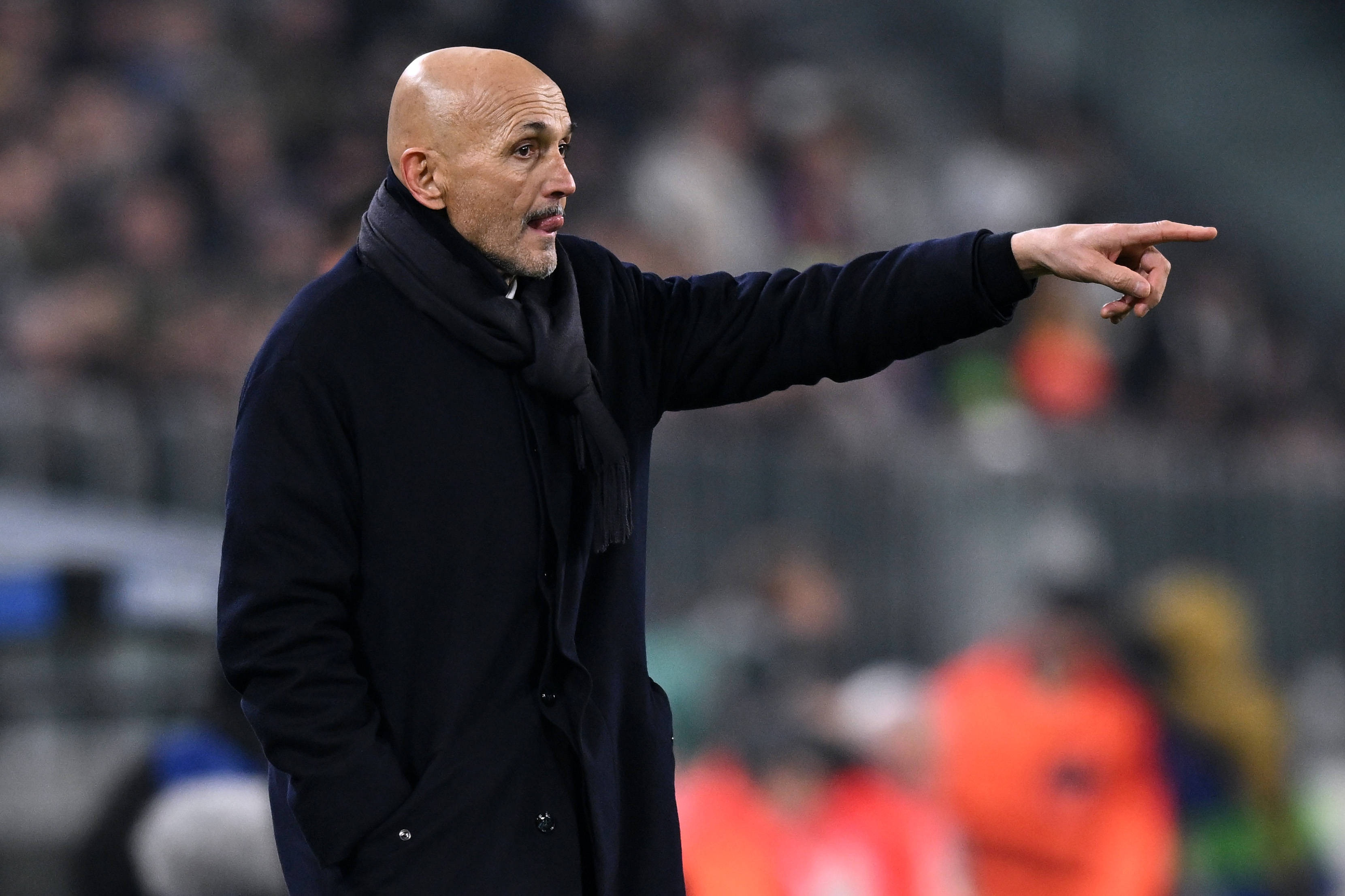 斯帕莱蒂: 伊尔迪兹伤势并不严重 冬窗就算没引援补强也不是问题