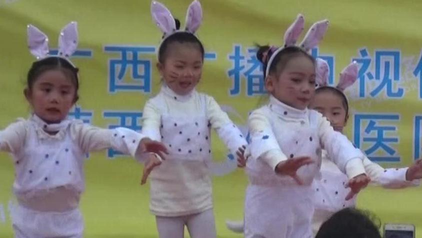 兔子舞视频单人 8664105089316605327.jpg?id=0