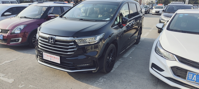 3年11万公里奥德赛车主谈谈用车感受一直在家里开的公司上班，之前公司用的是一