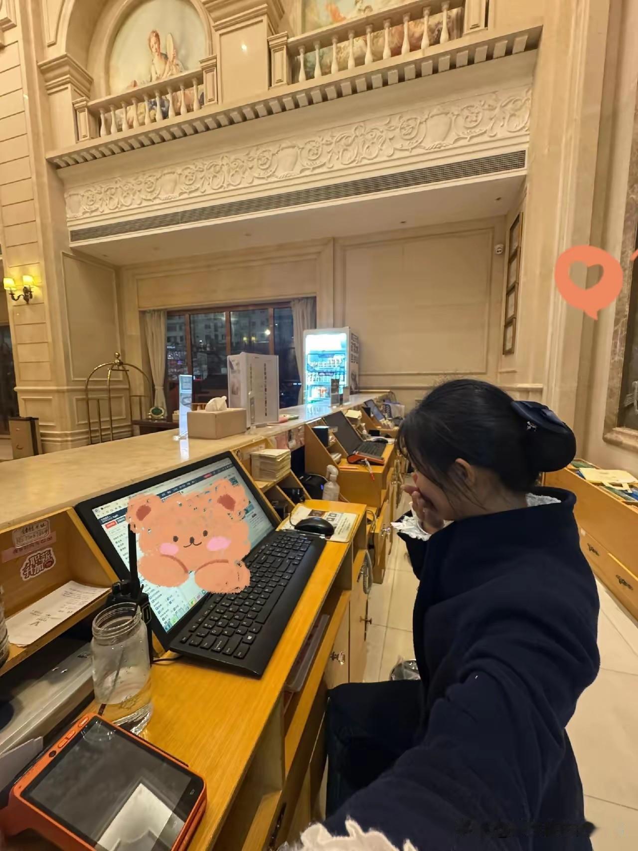 这算不算透露客户隐私?在酒店前台工作了3年,今天我想和大家聊一聊我坚持的一件事