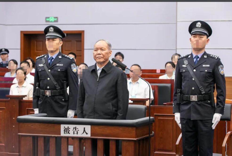 曾当过拉萨市委书记、西藏自治区原主席的齐扎拉一审被判无期徒刑，其实他是云南人，