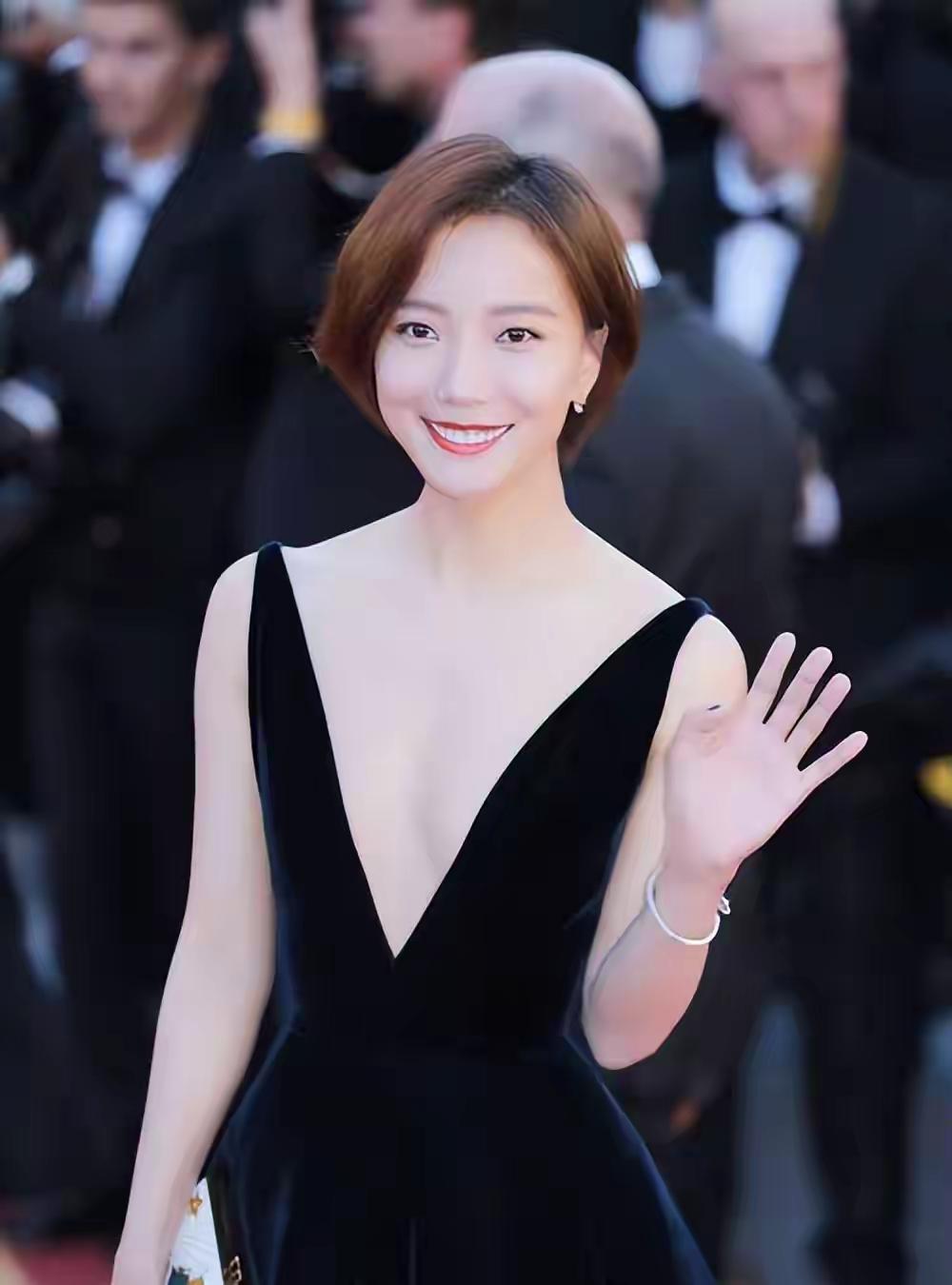 41岁的王珞丹已经在河北深山住了三年，当年凭《奋斗》爆火的顶流小花，如今远离喧嚣