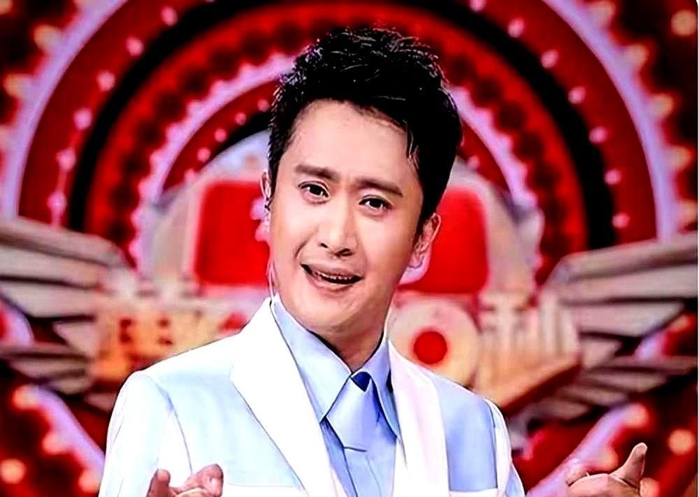 撒贝宁翻遍通讯录都找不到他名字的时候，你就该明白这个台里的规则有多野。19年工龄