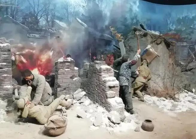 1941年，日军包围渊子崖村，准备大开杀戒，但村里的312名村民却不甘坐以待毙，