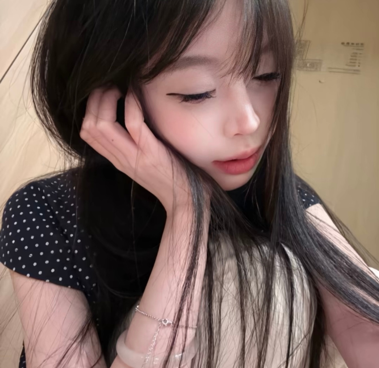 🖤𝙒𝙚𝘾𝙝𝙖𝙩头像分享氛围感女头｜韩女｜女生头像｜优质女头｜高清
