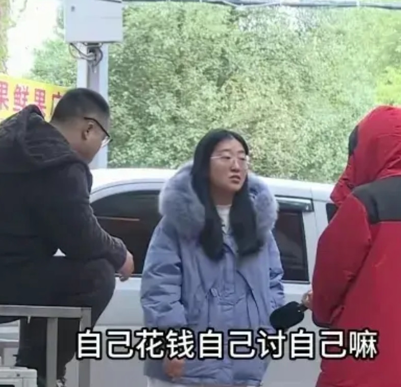 小仙女和未婚夫订婚，收了30万元彩礼后，第二天就打工去了，三四个月和未婚夫没有任