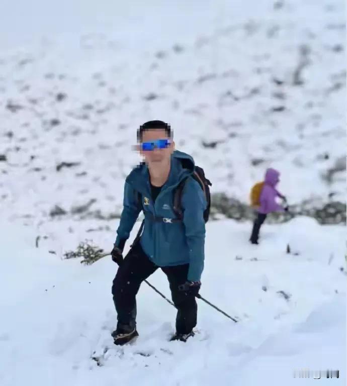 25岁男子在四川景区长穿毕时不幸失联，3天后被确认已遇难。事发26日中午，广西小