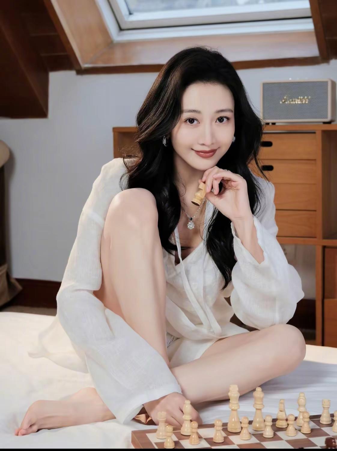 王鸥。