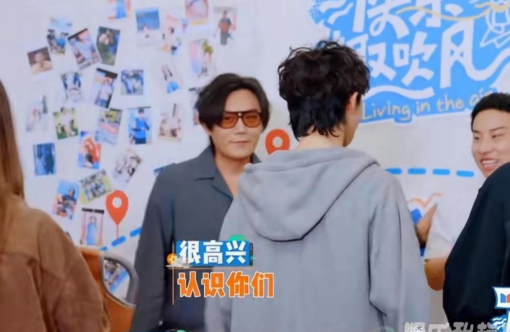 秦昊撕碎“师父”剧本，00后导演新片票房一夜暴涨35%。他主动砍半片酬当监制，