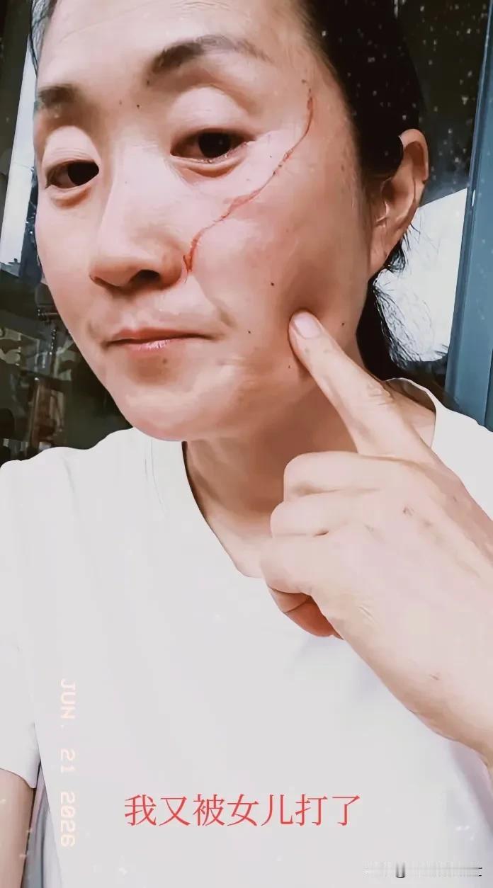 太心寒！看完这件事，无数父母沉默了！高考考完第三天，寒窗苦读三年的女儿，亲