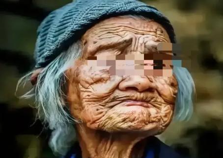 82岁老人，被五个儿子狠心遗弃，无人照料、断水断粮。半个月后才被发现，法医鉴定老