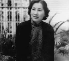 1937年夏，叶挺看到夫人妻子李秀文来的信后脸色大变，来到上饶长官部拍桌“告诉墨