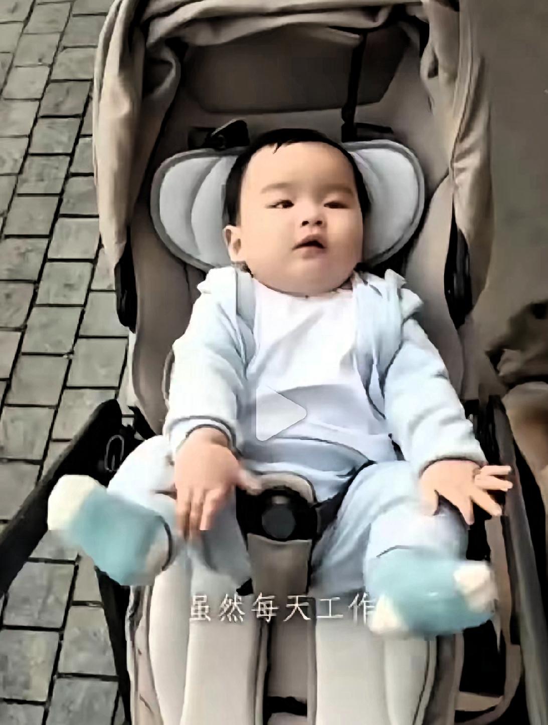 治愈人心的美好，从来都藏在平凡的亲子日常里。褪去所有舆论喧嚣，马筱梅和儿子的温馨
