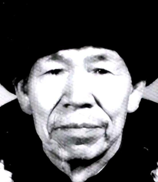 1938年，我军优待俘虏，两名日本兵却仗着这点屡屡挑衅我方战士。突然，排长肖万世