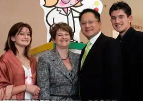 难怪会有这种观点，华人要是和白人结婚，到了第三代基本就看不见华人的样子了。英伟达