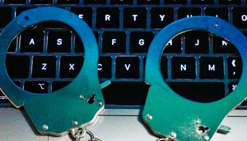瑞银前副总监私吞客户1.3亿被判十年, 受害人竟是南京卖淫团伙头目