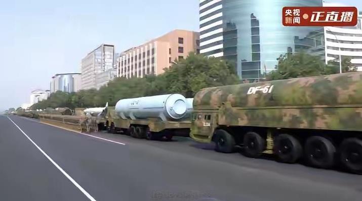 今天东大武器装备中最大的亮点当为：东风-61。其性能当为世界第一！因为东风4