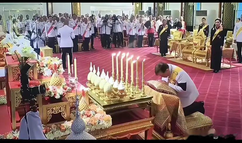泰王马哈的嫡公主帕公主离世了，这段时间泰国王室的所有动静，全围绕着这件事打转。