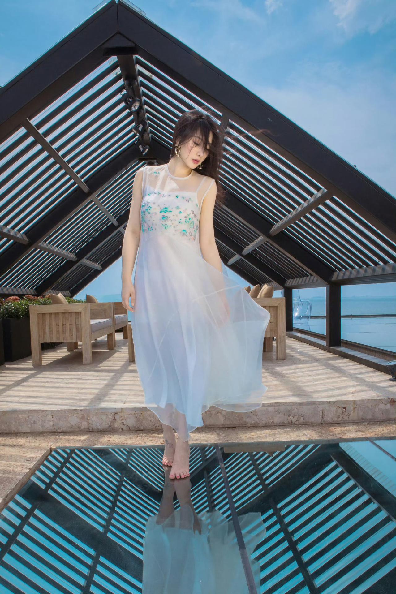 女人怎样穿搭，更显气质