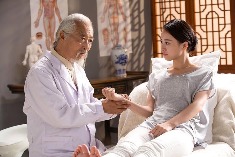 中医提醒：身上这两个“危险穴”，不懂千万别乱按！按错真会出大事大家好，我是陈