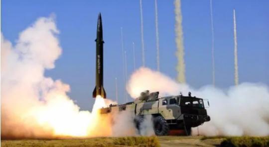 要么就别打，干脆就别动手。要打就得下狠手！一刻钟内把日本海自的舰艇全收拾了，