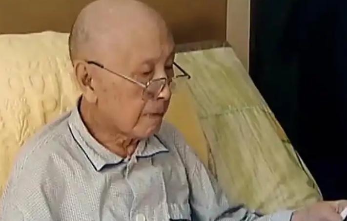 2008年冬天，97岁的钱学森躺在病床上问儿子：买一台电视机贵不贵，我的钱够不够