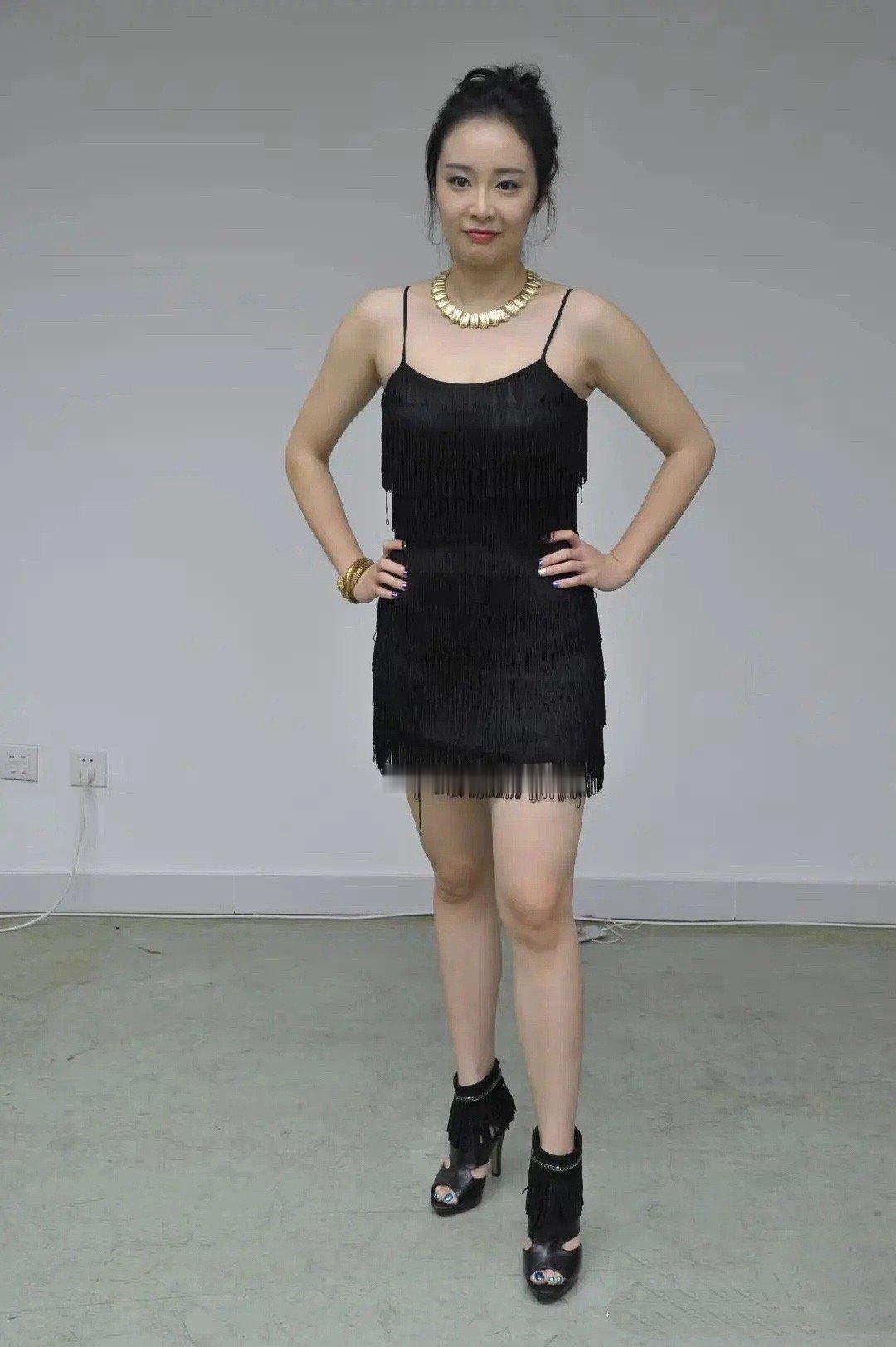 高叶的脸跟身材是真的不行吧