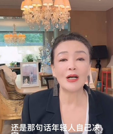 现在全国的网友都在为小菲担心了。其实真的没有必要！是大家想多了，什么这么说呢