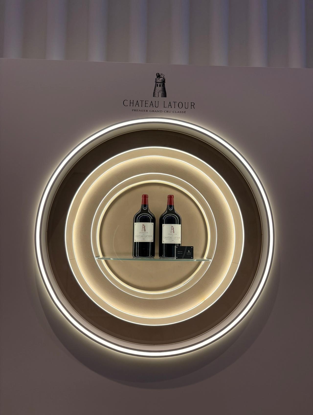 白酒和啤酒哪个更容易喝醉?白酒和啤酒哪个更容易喝醉？这还用问吗？肯定是红酒，