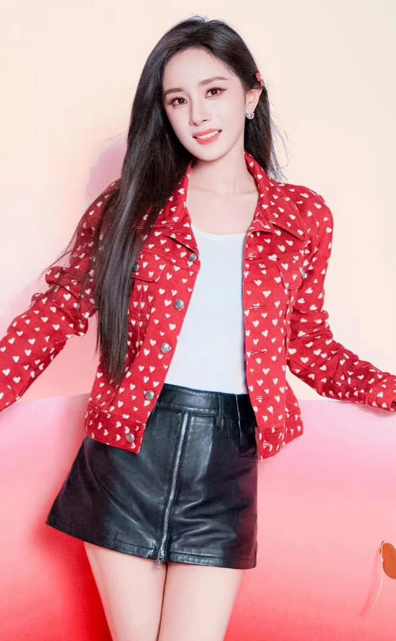 杨幂女神时尚穿搭美丽与魅力