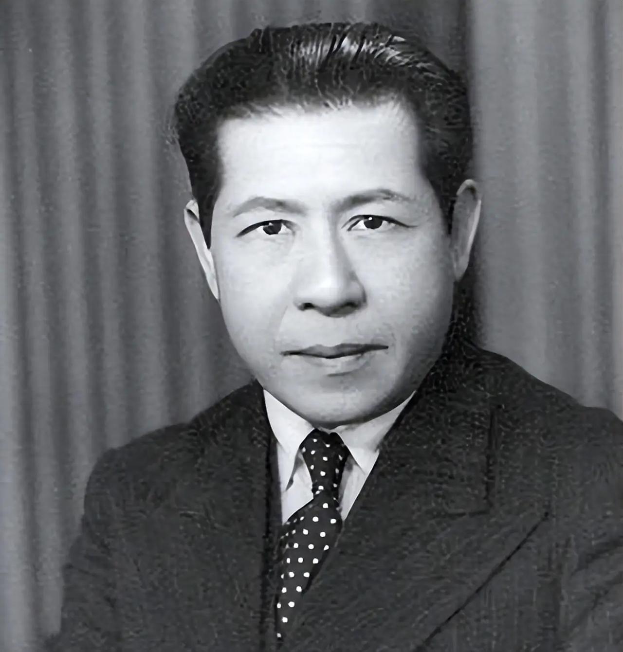 1946年，汉奸陈公博，被枪毙的现场，临刑前他对身边的狱警说道：”我有钢笔一支，