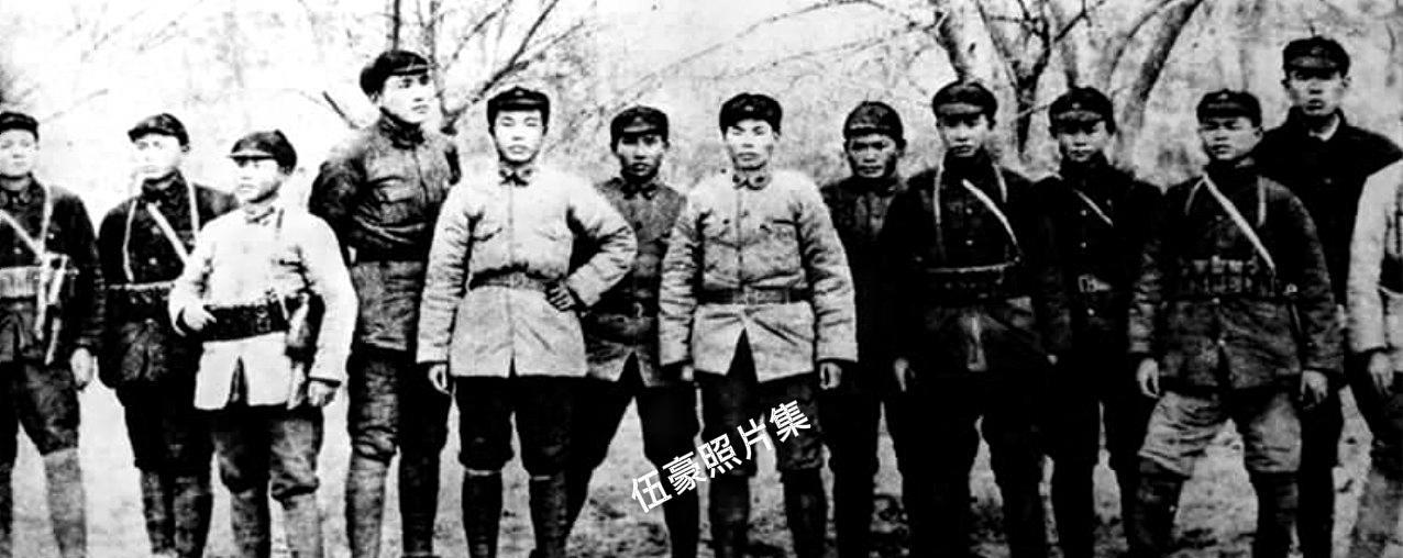1935年5月，红军长征途中强渡大渡河、飞夺泸定桥战役取得胜利后，红一军团先遣部