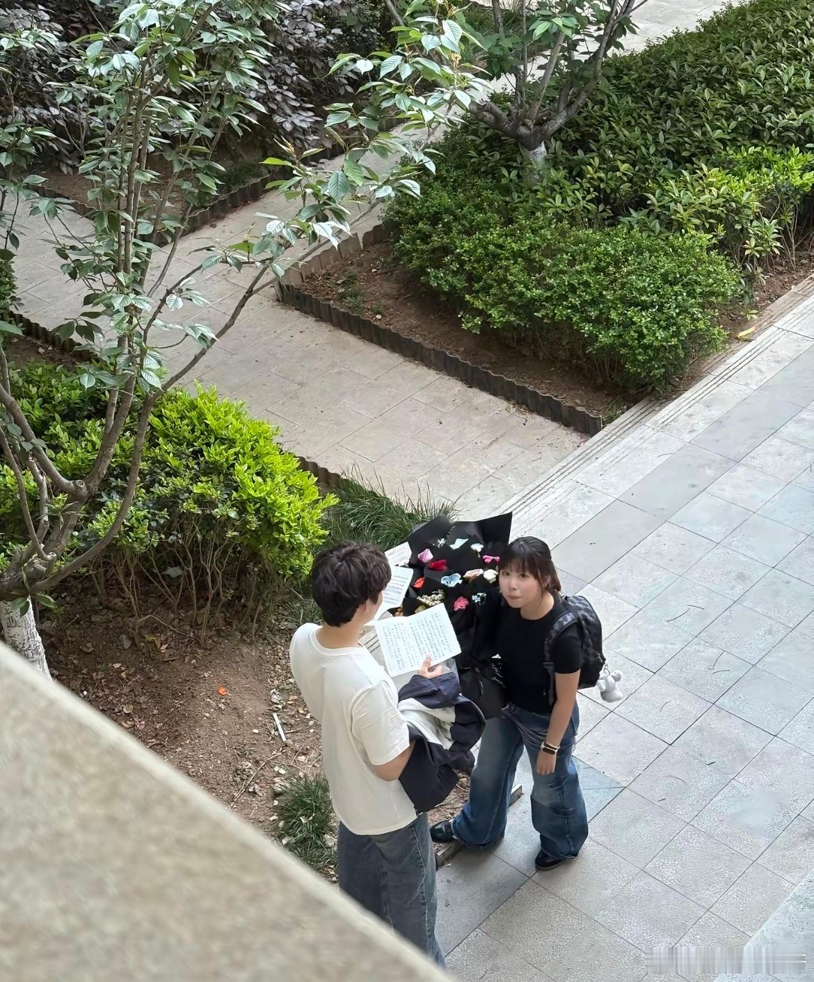 目睹好朋友表白成功