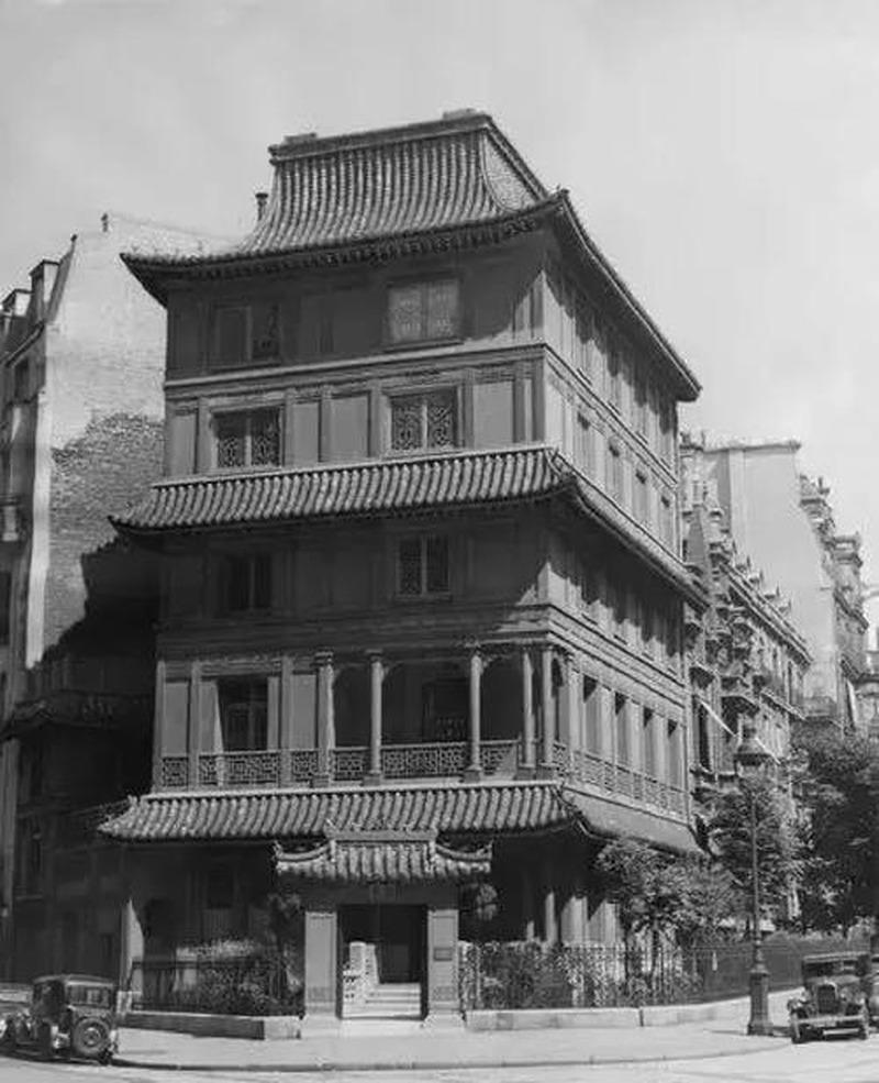 1910年，30岁的卢芹斋娶了一个15岁的法国少女，而他真正想要的，是这个少女的