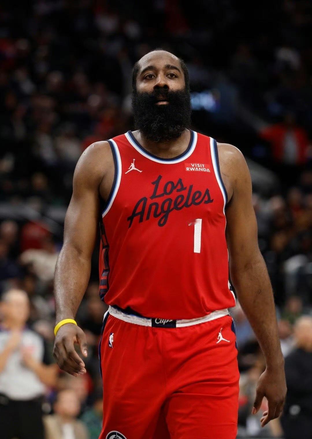 真丢人啊😡，快船102-105不敌老鹰，让我彻底看清这2个可笑的事实！