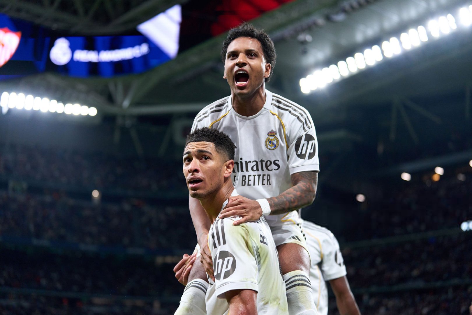 阿斯报：阿隆索认为罗德里戈是首发球员。Picón：皇马除了恩德里克租借离队之外，