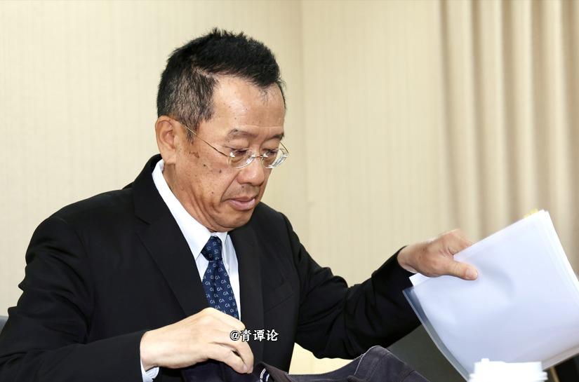 “台独”顽固分子、台“防长”顾立雄今天（6月8日）在立法机构公然叫嚣，妄称大陆海