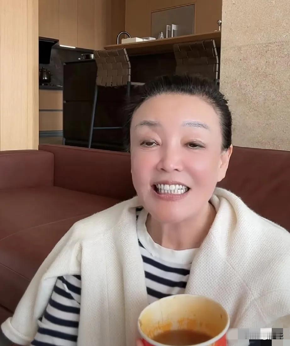 有没有发现玥儿和箖箖制定的寒假计划，貌似有了变化。小杨阿姨更新动态昨天，他