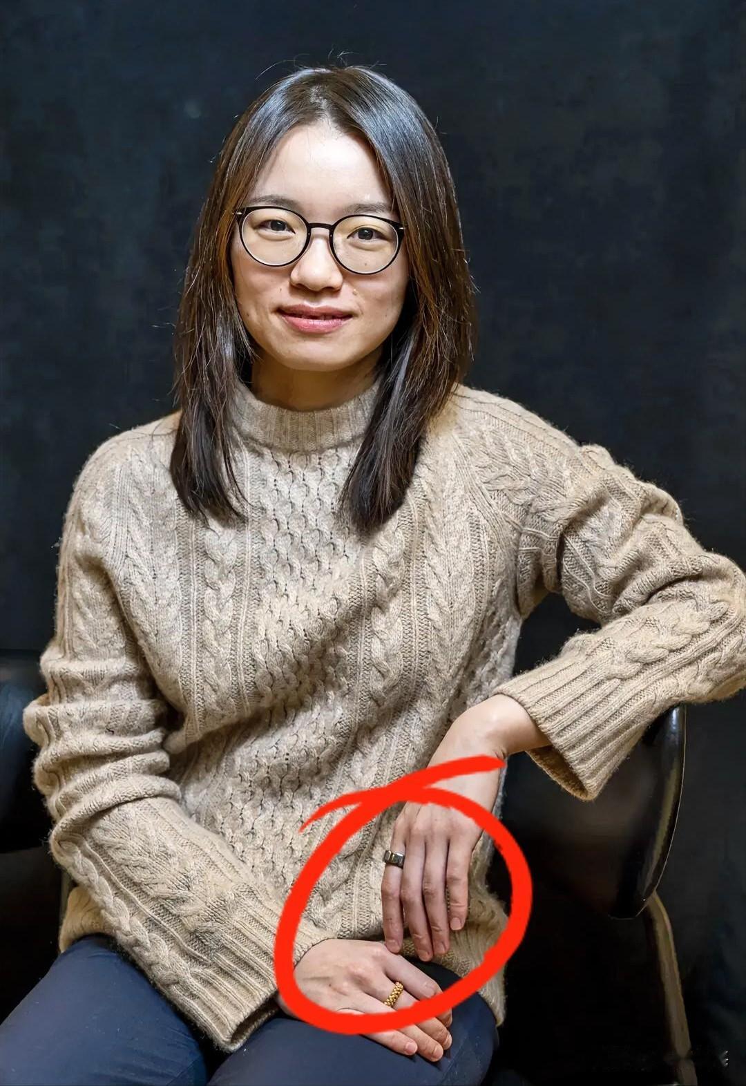 菲尔兹奖王虹被群嘲！戴奢侈品就不配当学者？真正的偏见该醒醒了本是为国争光