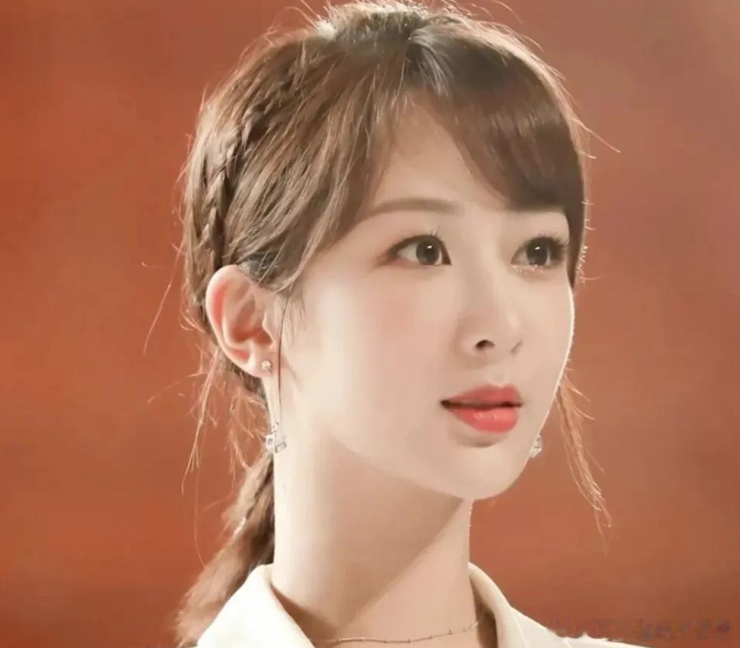 被评为国家一级演员的年轻明星:1、易烊千玺《少年的你》《长安十二时辰》2、周冬雨
