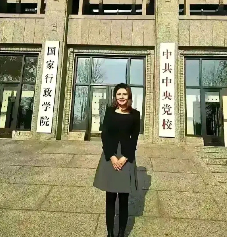 你还记得她吗？射雕英雄传里的一个角色，你想起她是谁了吗？