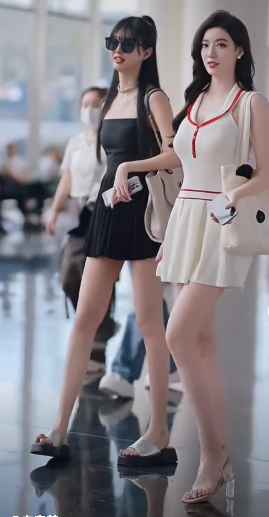 “美人如花娇，步履生风姿”，这话真是把美人的韵味道尽了。女人如花，各有各的美。