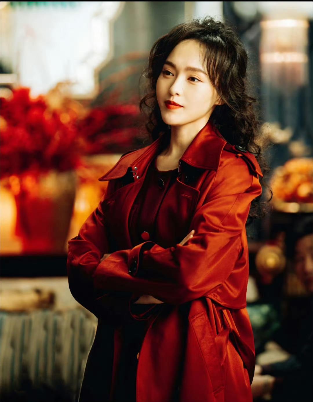 繁花都过去那么久了!现在放录音,录音中王导说唐嫣很装!这要干啥呀!从录音中看,