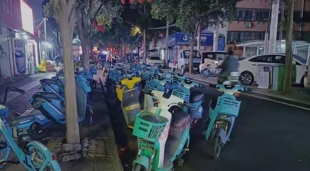 洛阳，该管一管共享单车了！外地人来洛阳旅游，吐槽洛阳最多的可
